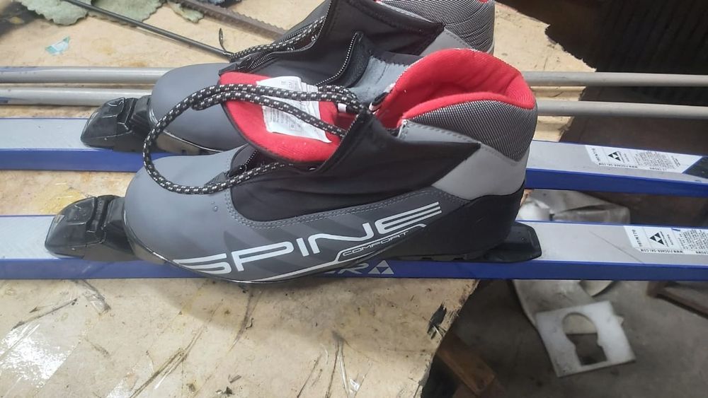 Комплект лыжи FISHER