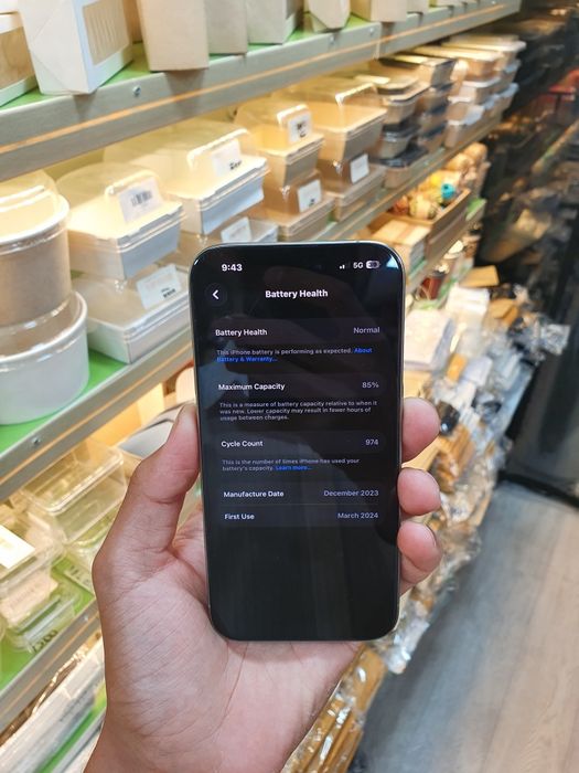 iphone 15 pro 128 GB natural titanum
