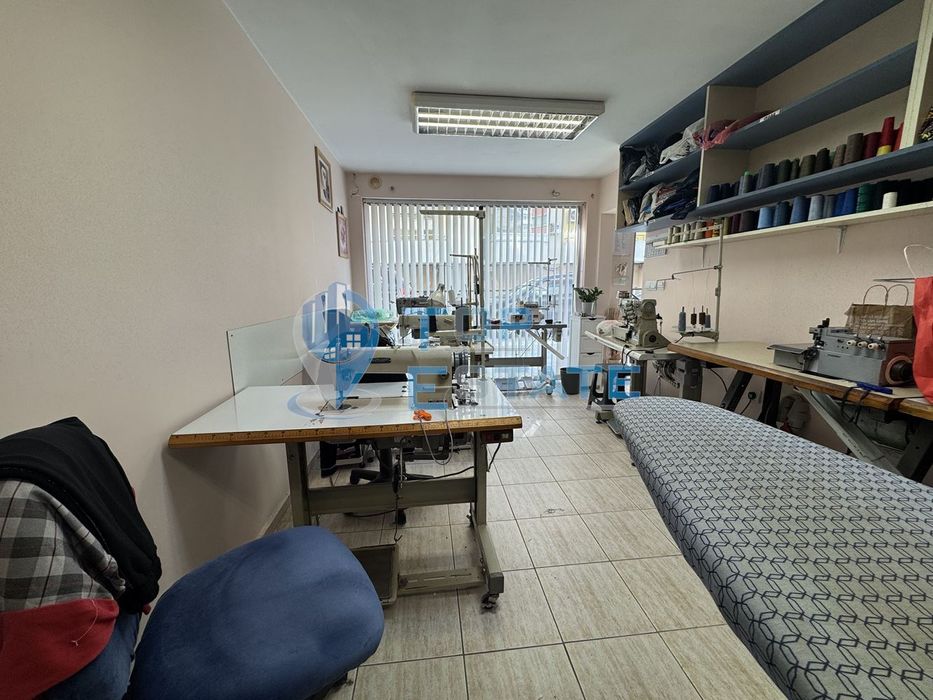 Търговско помещение на комуникативно място в кв. Колю Фичето, гр. Вел