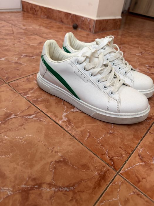 Продавам маратонки номер 41