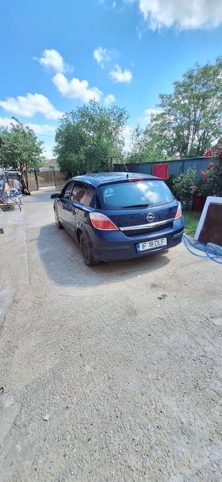 Autoturism Opel Astra H