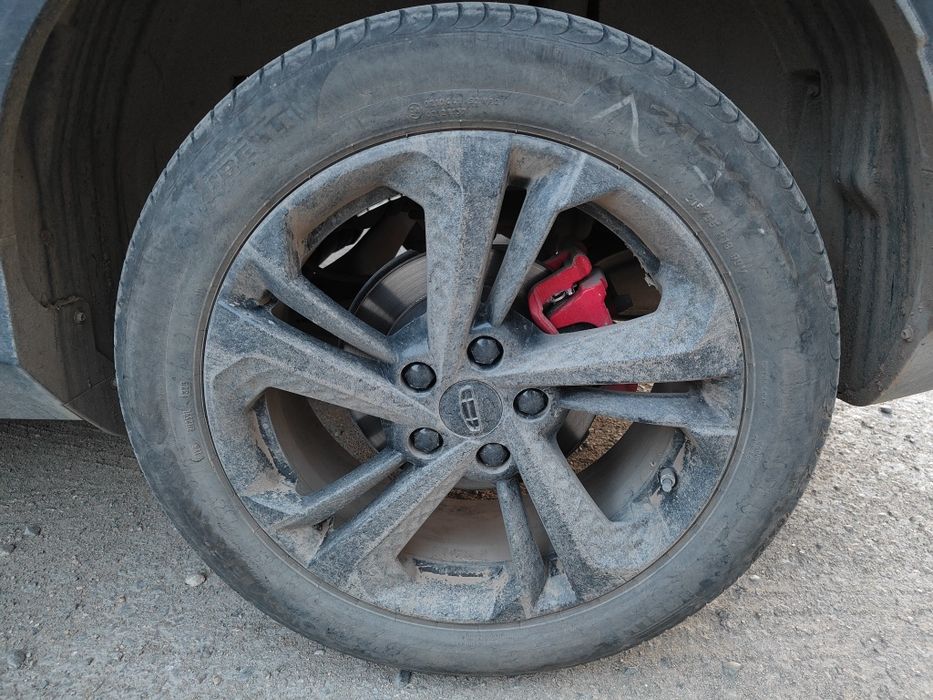 Продам шины pirelli