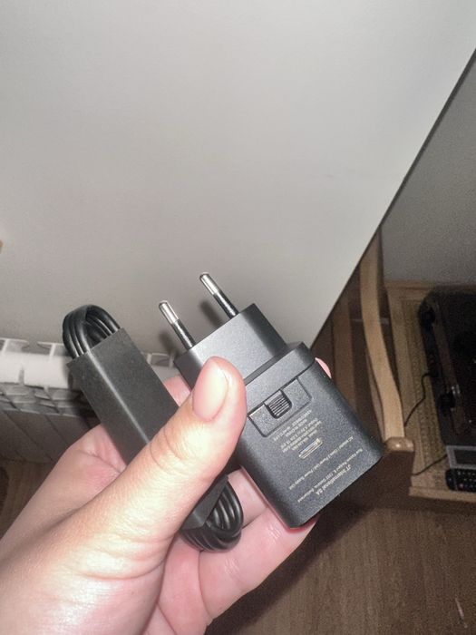 Продам зарядный кабель Type-C на Type-C.