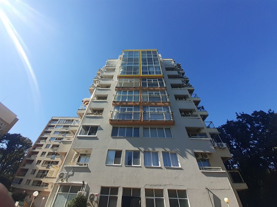 СОБСТВЕНИК Частно лице Продава 3-стаен Апарт. Никея Парк над Ривиерата