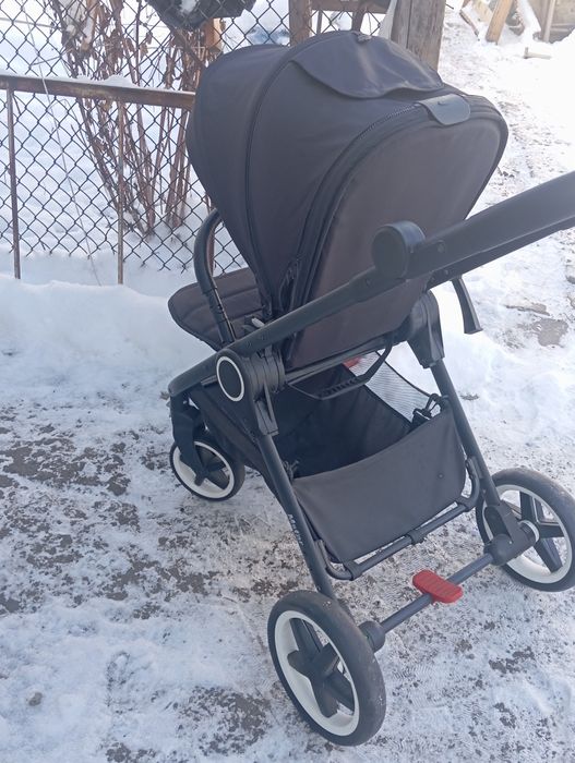 Продам детскую коляску