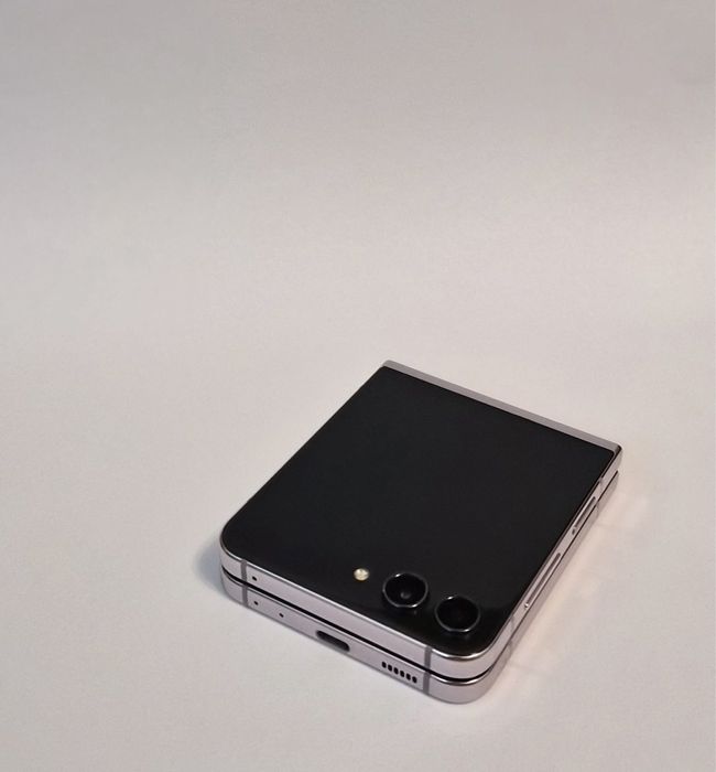 Samsung galaxy Flip 5 ,512 Gb