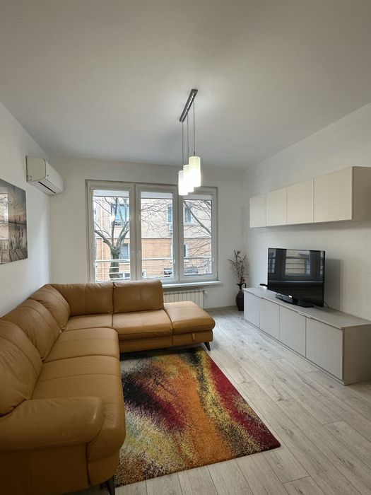 Апартамент под наем в Докторски паметник