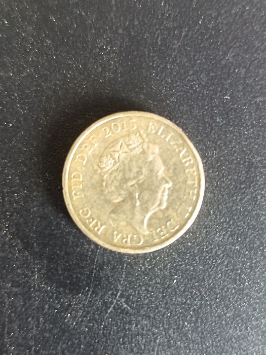Moneda  rară one pound