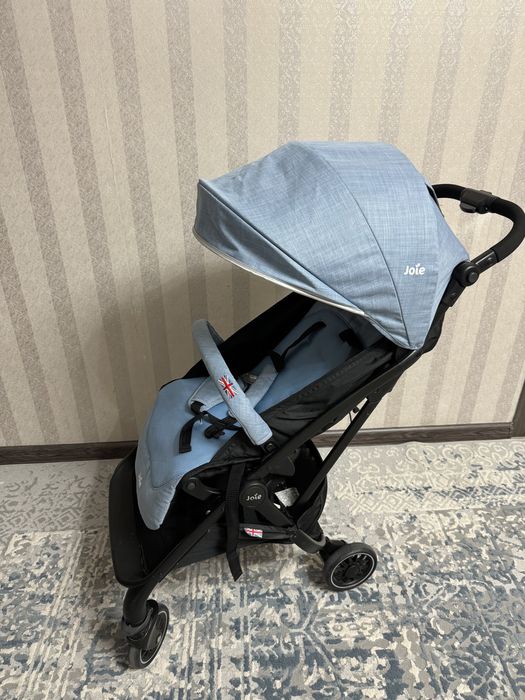 Прогулочная Колсяска joie tourist