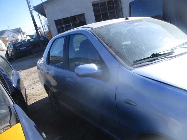 Portiera fata spate stanga dreapta FIAT ALBEA an 2006 stare perfecta