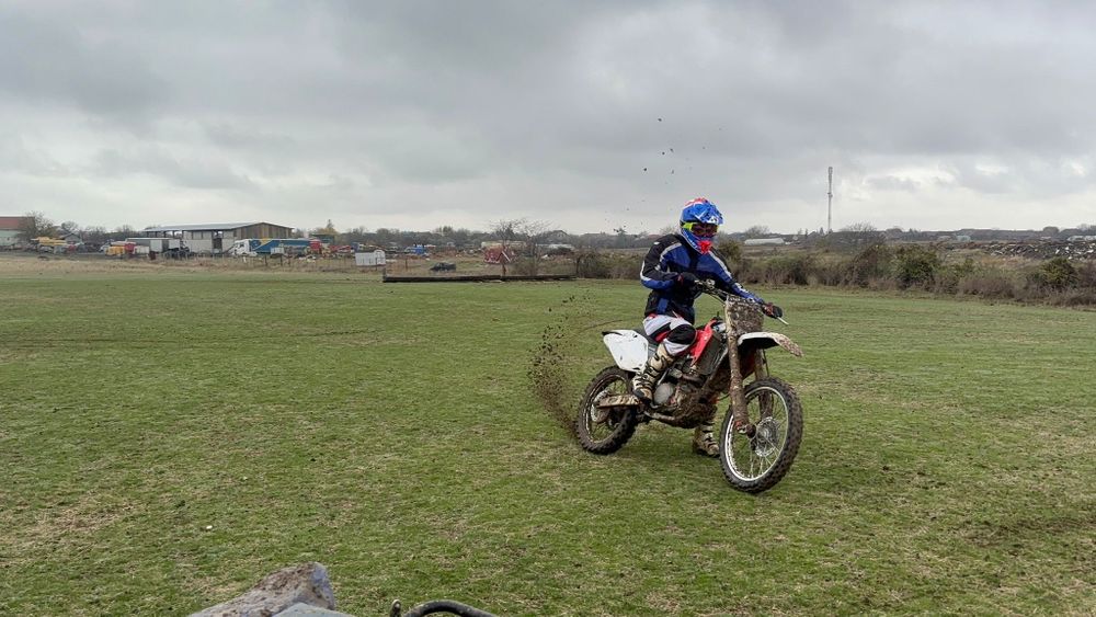 Vând sau schimb honda