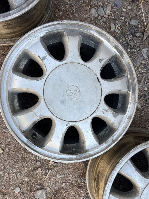 Продам оригинальные диски Toyota