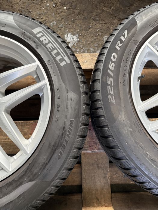 Jante aluminiu Audi A6 cu anvelope iarna Pirelli 225/60 R17