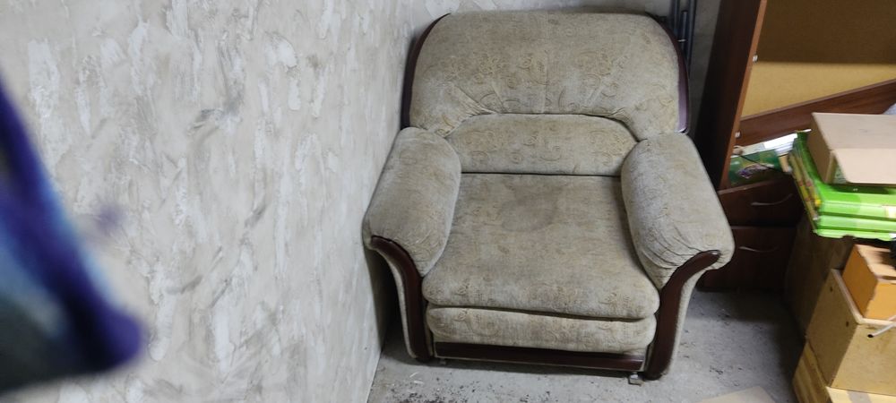 Кресло диван даром