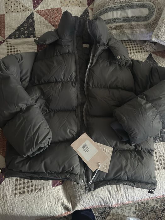 Новая зимняя куртка М размер