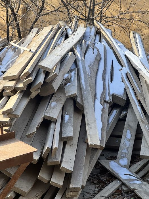 стройматериал. агаш сатылады. арзан берем