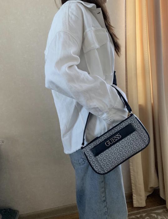 Сумка Guess на плечо