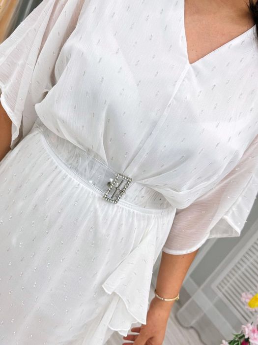 Платье в белом цвете
