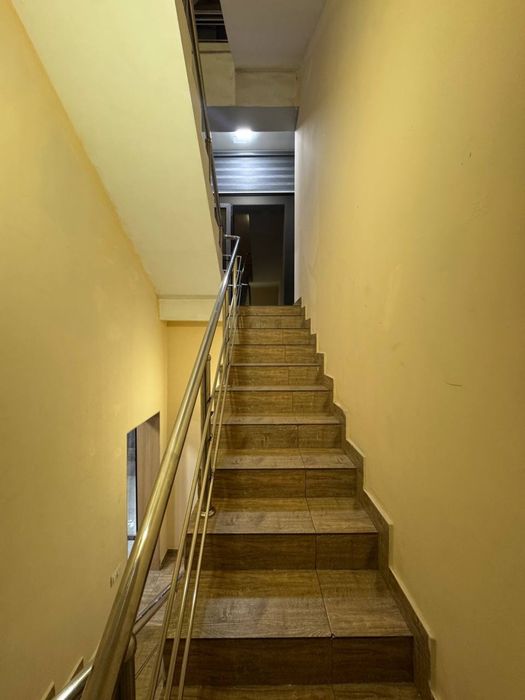 Сдается в аренду отдельно стоящие здания на Нуравшане SH83