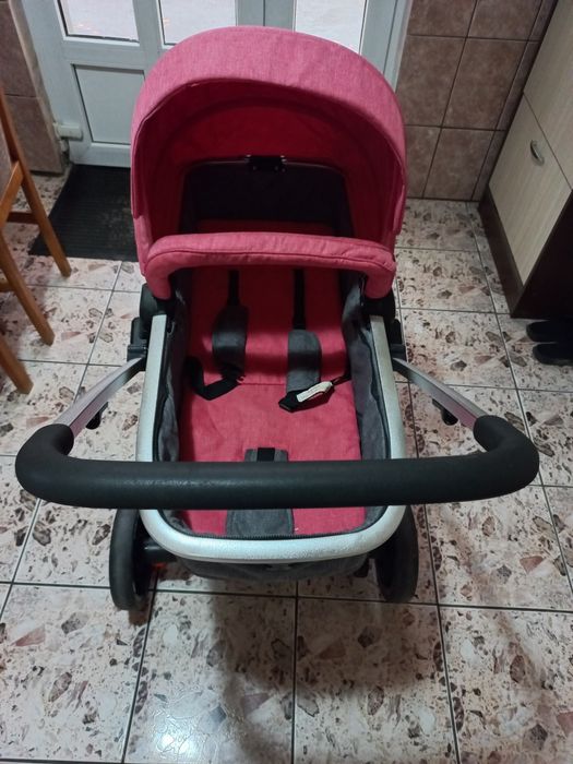 Vând cărucior 3 în 1