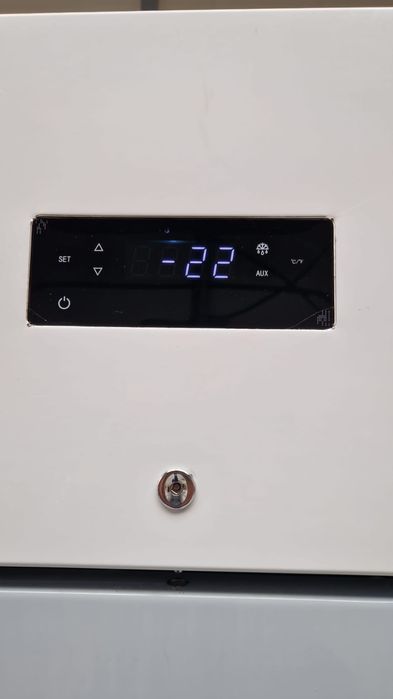 Фризери чисто нови  2500лв единичен 40броя налични