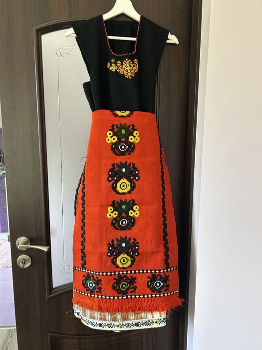 Автентична народна носия