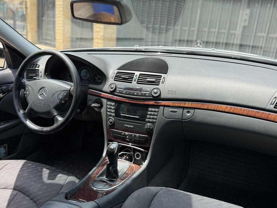 Mercedes-benz E 200 CDI