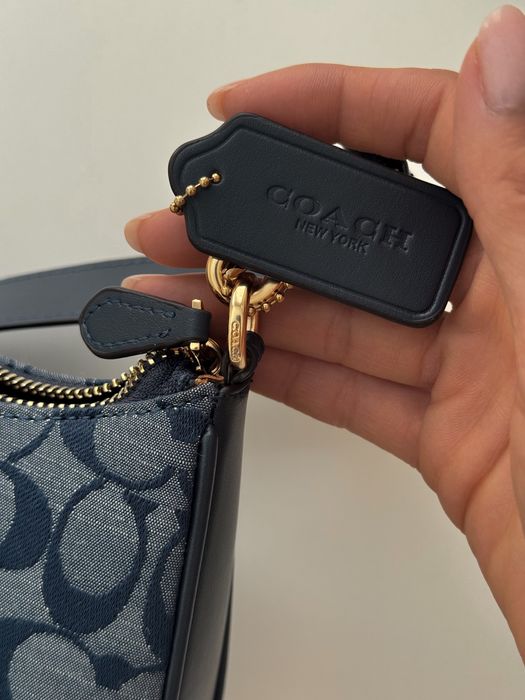 Продам сумку Coach Shoulder/Crossbody