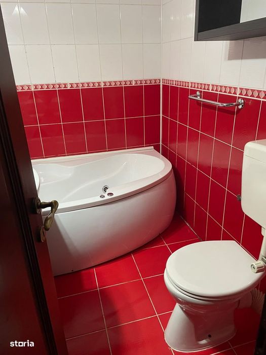 2 camere A uri , et 2 din 4 ,modern