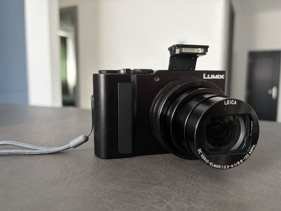 Aparat foto Panasonic Lumix TZ300 | CA NOU | Garantie Sept. 2028 + Bonus Geanta si Trepied