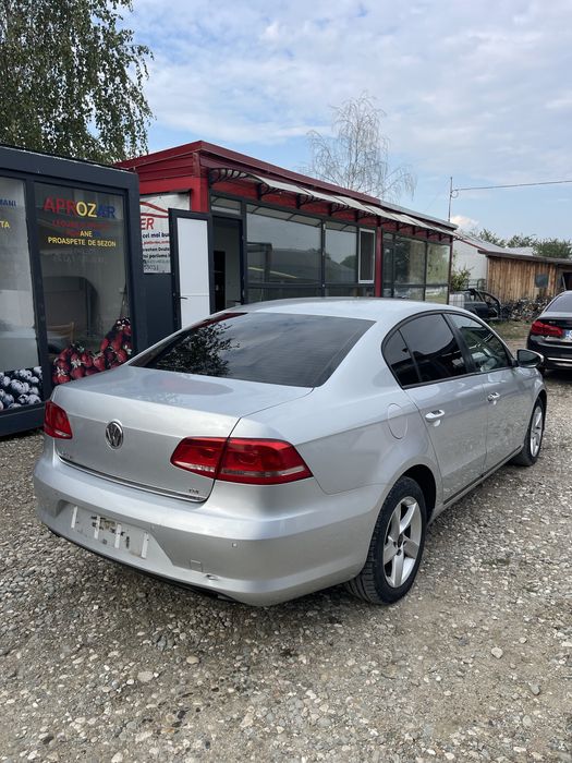 Dezmembrez passat b7 1.6 diesel cayc myp