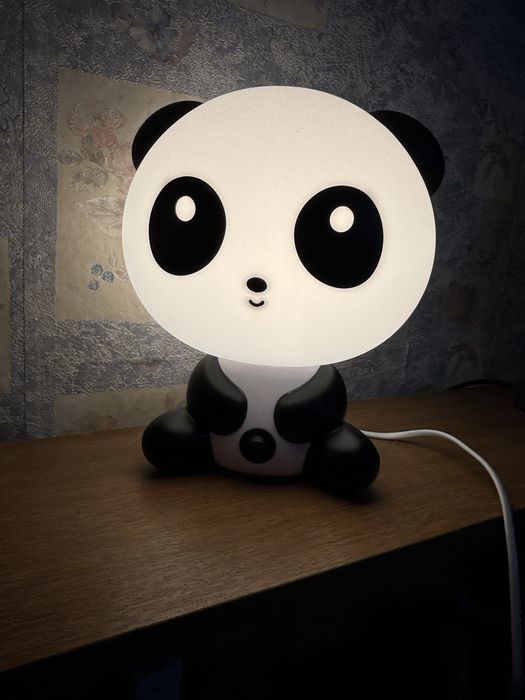 Нощна лампа във формата на панда 50 лв