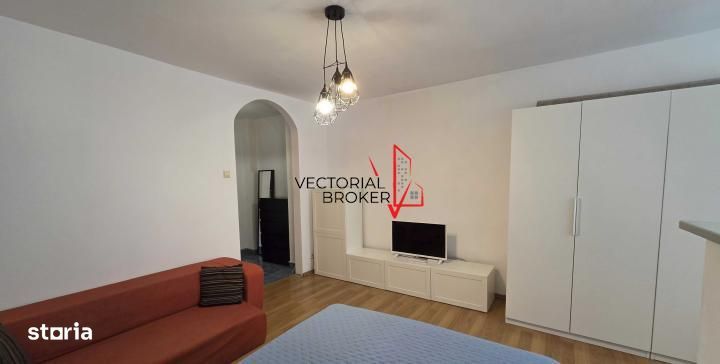 Garsoniera zona Dristor Rm Sarat