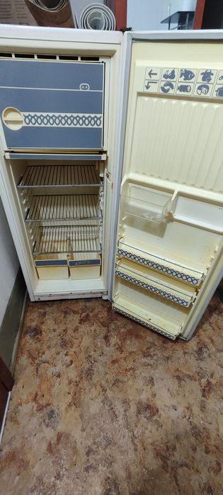 Холодильник даром отдам