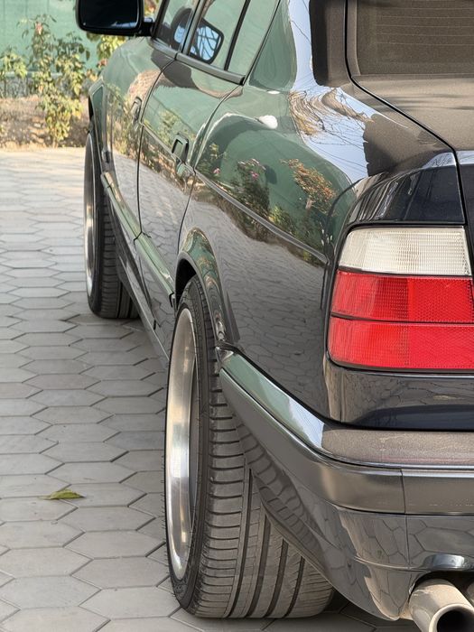 BMW E34 1995 M54B30 в бодром состоянии! Готова к новым приключениям!