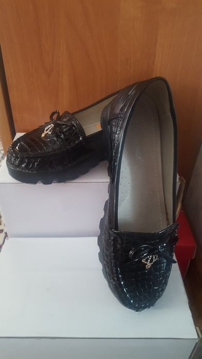 лаковые туфли для девочки