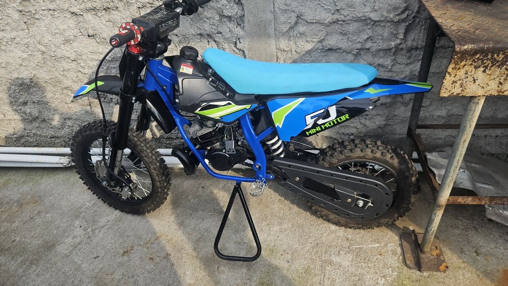 Vând moto cross enduro Ultra