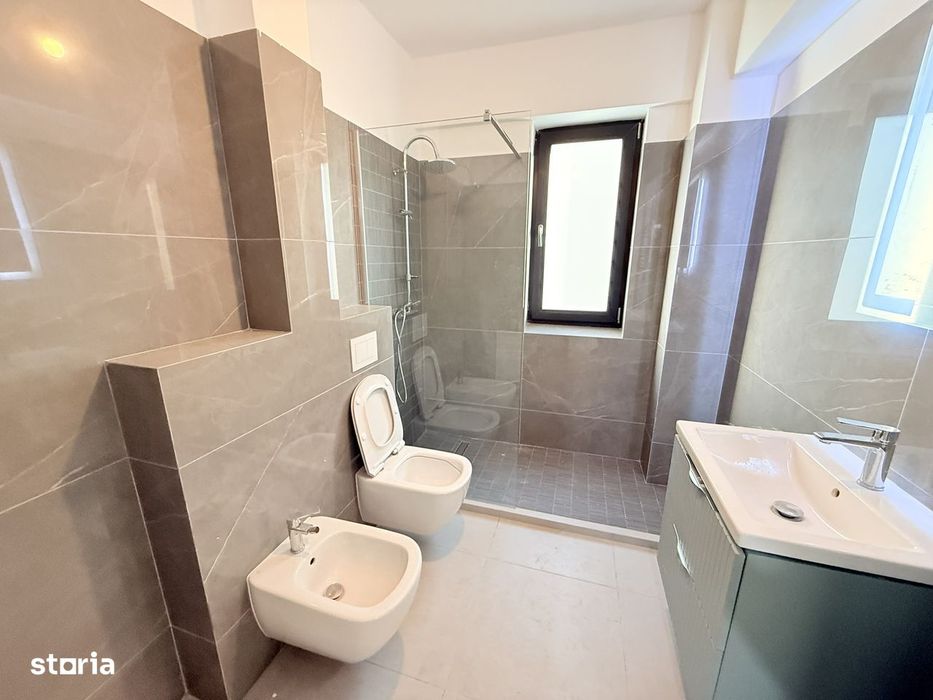 Etaj 1, ap 3 camere intabulat, mutare imediata, parcare inclusa