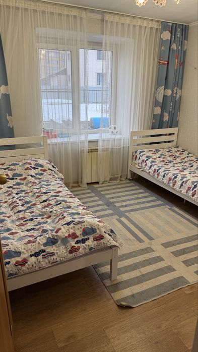 Продается пятикомнатная квартира.