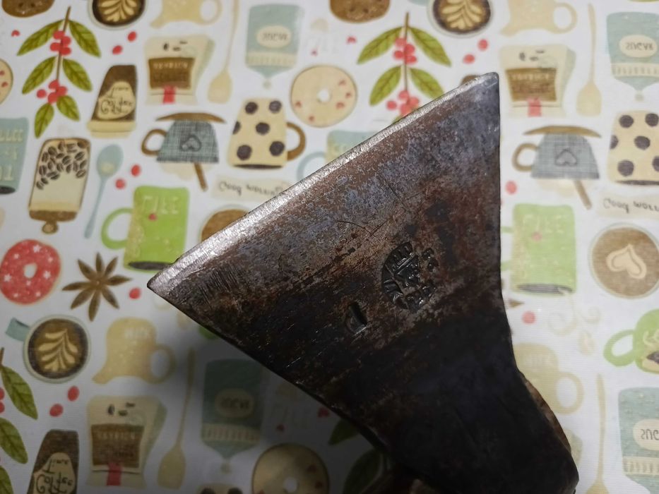 Коллекционный топор ЗИК 1965 года – инструментальная сталь, редкость!