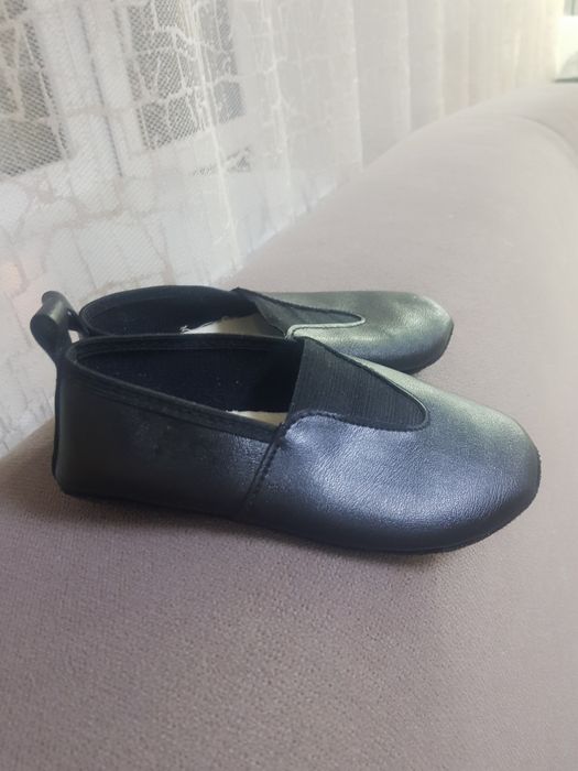 Чешки черные 25-26 размер