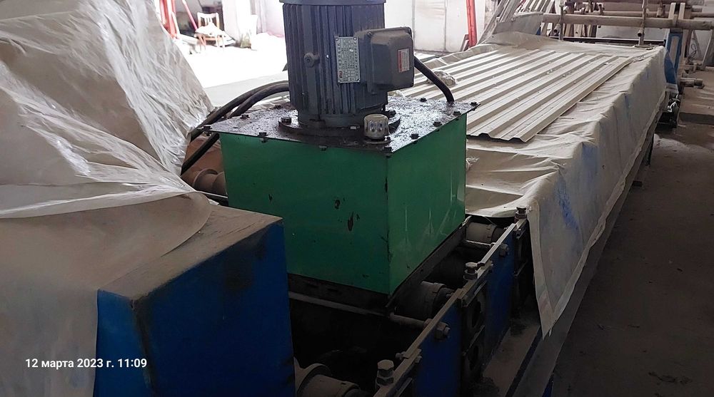 Профнастил станок сотилади.              Продаётся профнастиль станок.