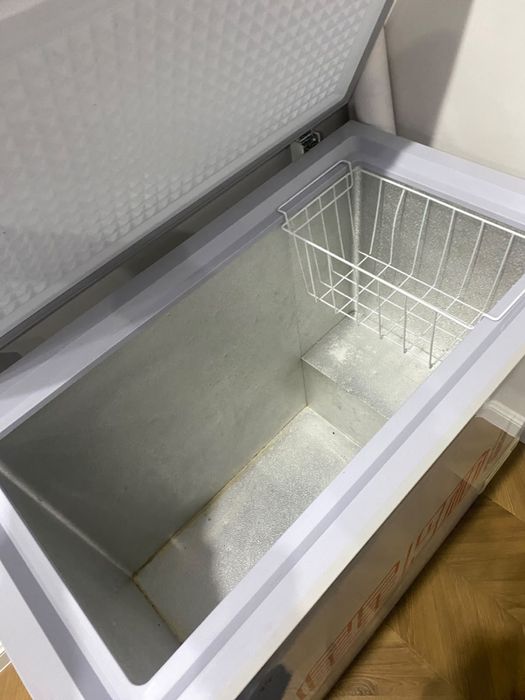 Продаётся морозильник