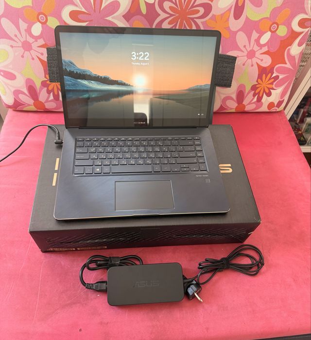 Лаптоп Asus ZenBook Pro 15, UX550GDX - 2 дисплея с тъч скрийн