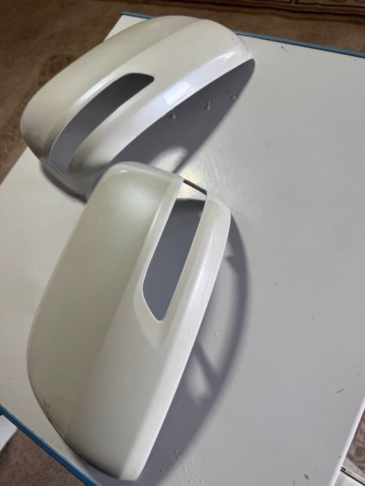 Крышки боковых зеркал Land cruiser 200