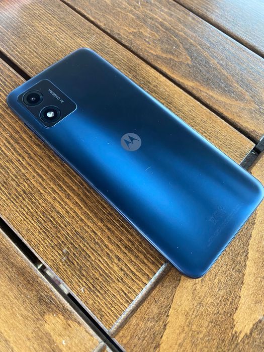 Смартфон Моторола Е13