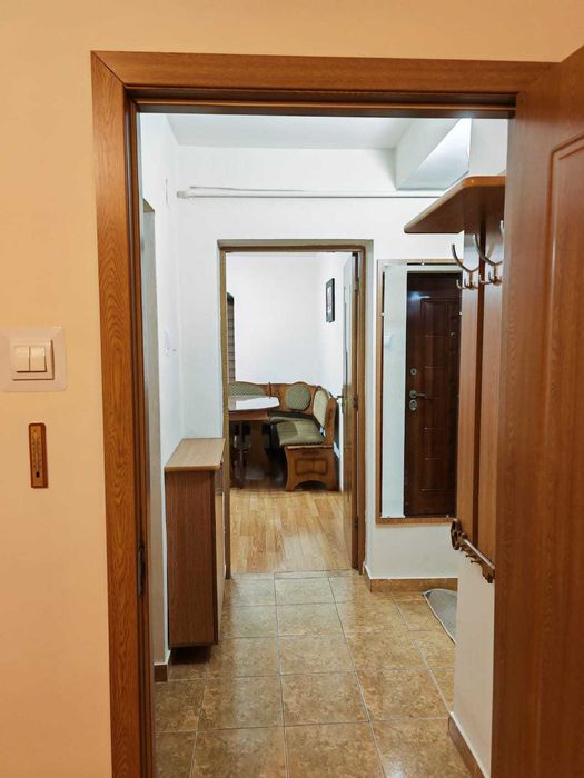 Apartament mare cu 2 camere de închiriat Chișineu-Criș(Padureni)