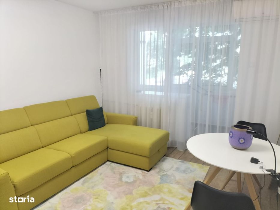 Ap. 2 cam SD, lux, 42 mp,Et. 1, zona Gară, Străpungere Silvestru — fotografia 1