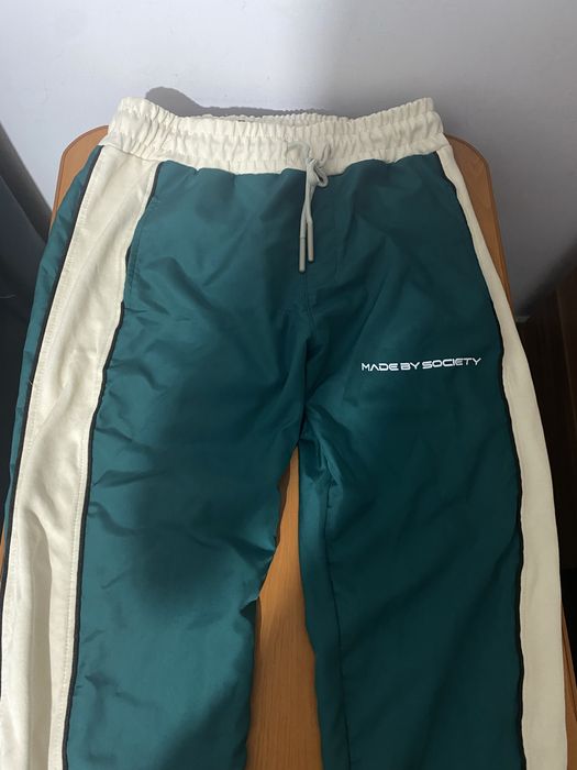 Pantaloni made by society