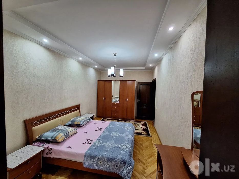 Сдаётся 3-комн метро Айбек, 70 м²